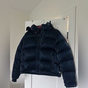 Aritzia Super Puff Shorty - Liquid Shine